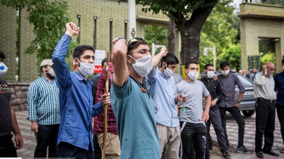 تجمع اعتراضی مقابل سفارت ارمنستان