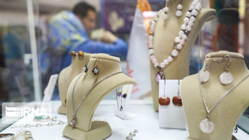 افتتاح نخستین بازارچه سنگ‌های قیمتی و نیمه قیمتی در اصفهان