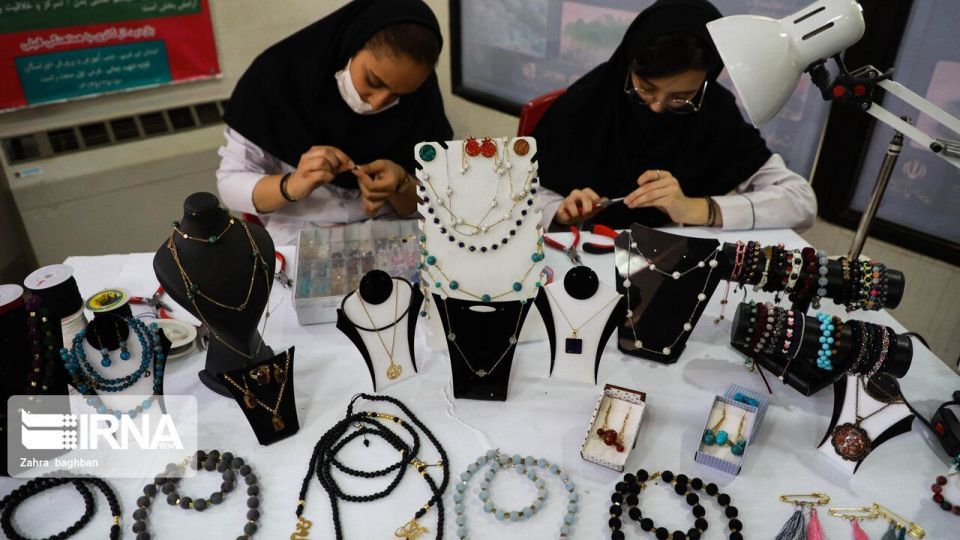 افتتاح نخستین بازارچه سنگ‌های قیمتی و نیمه قیمتی در اصفهان