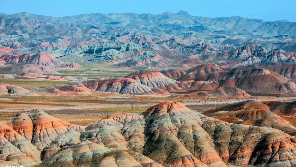 تپه‌های رنگی ماهنشان