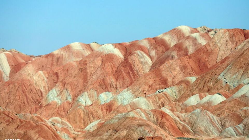 تپه‌های رنگی ماهنشان