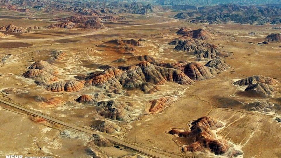 تپه‌های رنگی ماهنشان