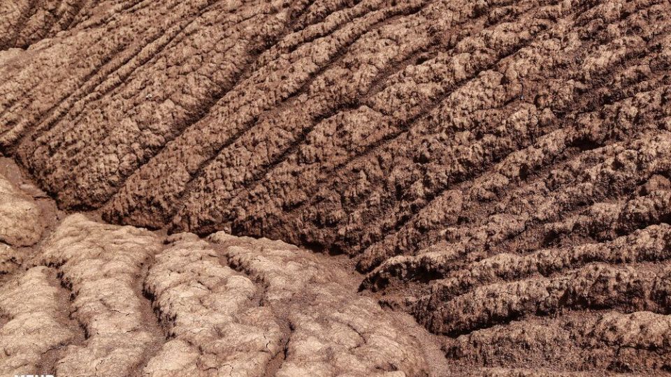 تپه‌های رنگی ماهنشان