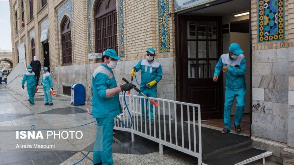 زیارت با رعایت پروتکل‌های بهداشتی در حرم مطهر رضوی