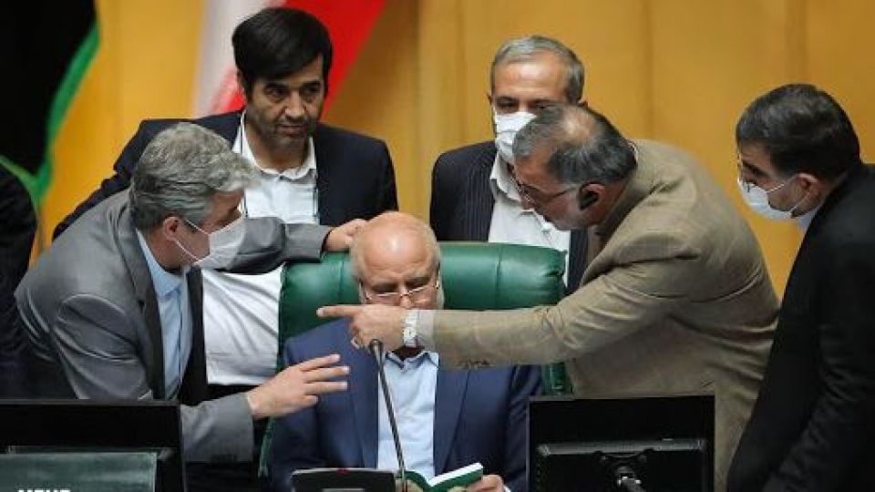 گزارش کمیسیون تحقیق درباره اعتبارنامه تاجگردون مشروعیت دارد؟ گزارش کمیسیون تحقیق درباره اعتبارنامه تاجگردون مشروعیت دارد؟