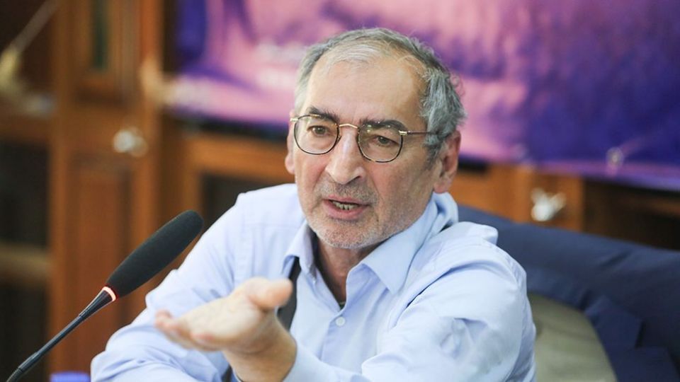 زیباکلام: بود و نبود «عارف» فرقی نمیکند زیباکلام: بود و نبود «عارف» فرقی نمیکند