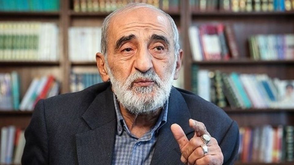 یادداشت حسین شریعتمداری/ چرا از خودتان مایه نمیگذارید؟! یادداشت حسین شریعتمداری/ چرا از خودتان مایه نمیگذارید؟!