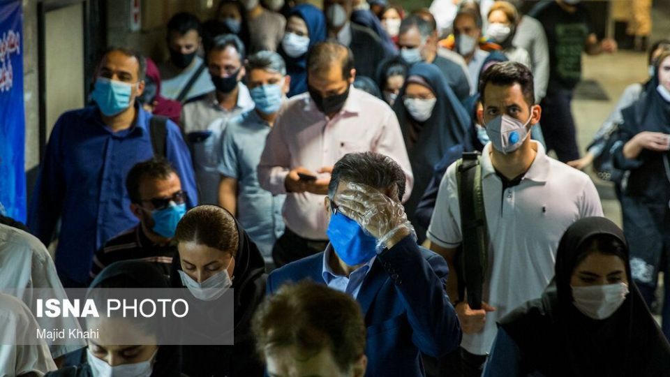 متروی تهران در روزهای «ماسک اجباری»
