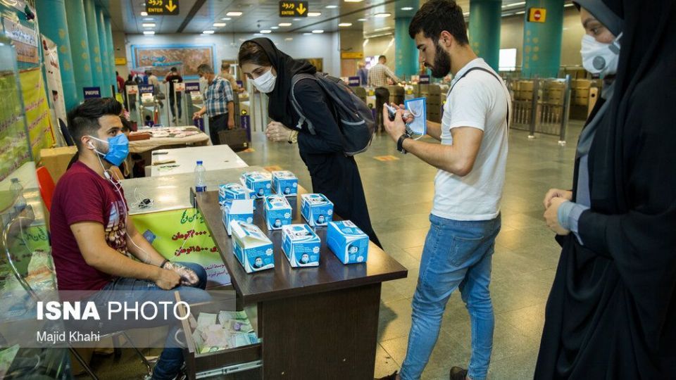 متروی تهران در روزهای «ماسک اجباری»