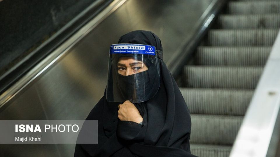 متروی تهران در روزهای «ماسک اجباری»