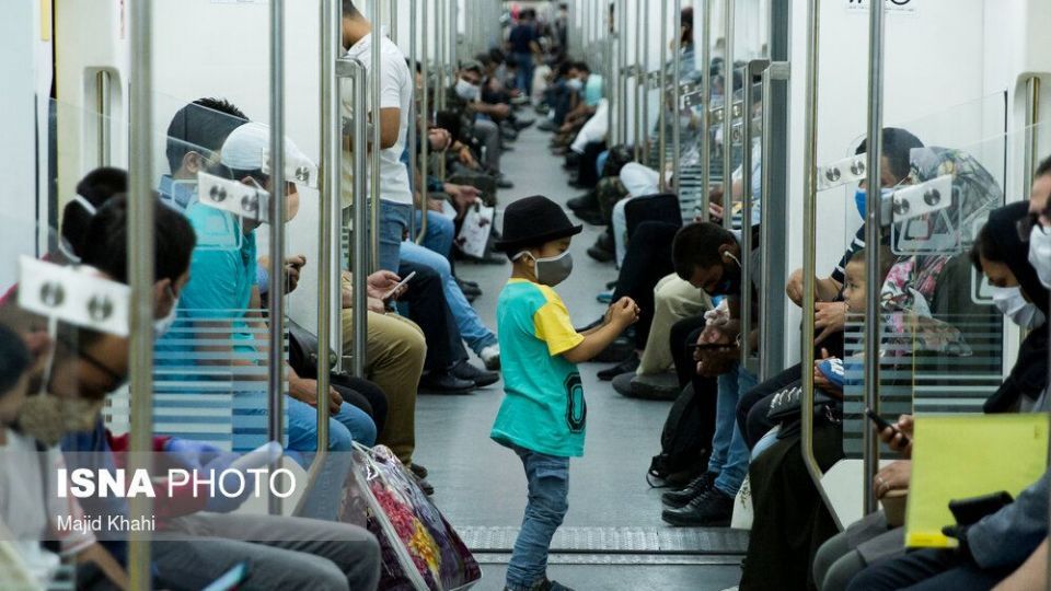 متروی تهران در روزهای «ماسک اجباری»