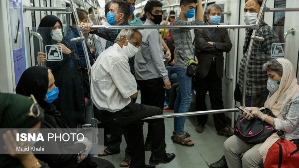 متروی تهران در روزهای «ماسک اجباری»