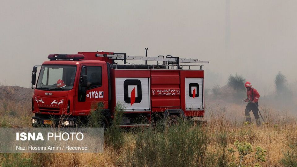 آتش‌سوزی در اراضی جنگلی «بوئین‌زهرا»