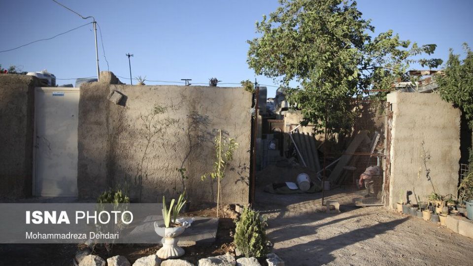 کمپ معالی‌آباد شیراز