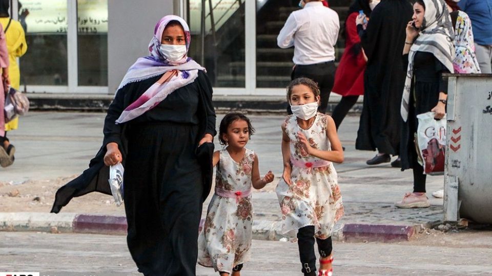کودکان هم باید ماسک بزنند کودکان هم باید ماسک بزنند