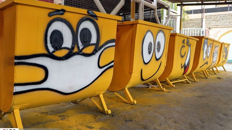 رنگ آمیزی ویژه سطل های زباله در اهواز