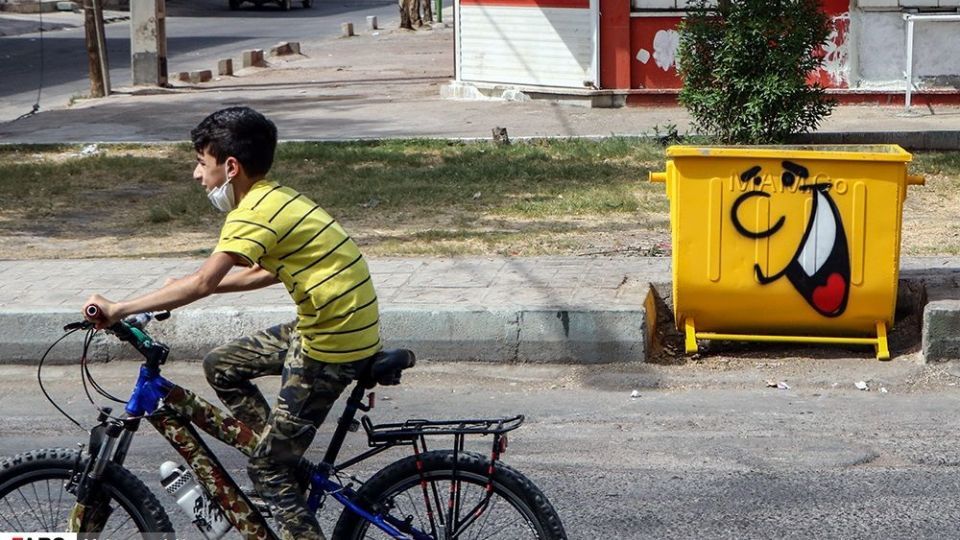 رنگ آمیزی ویژه سطل های زباله در اهواز