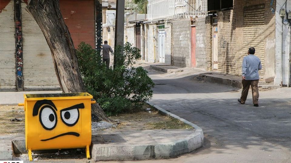 رنگ آمیزی ویژه سطل های زباله در اهواز