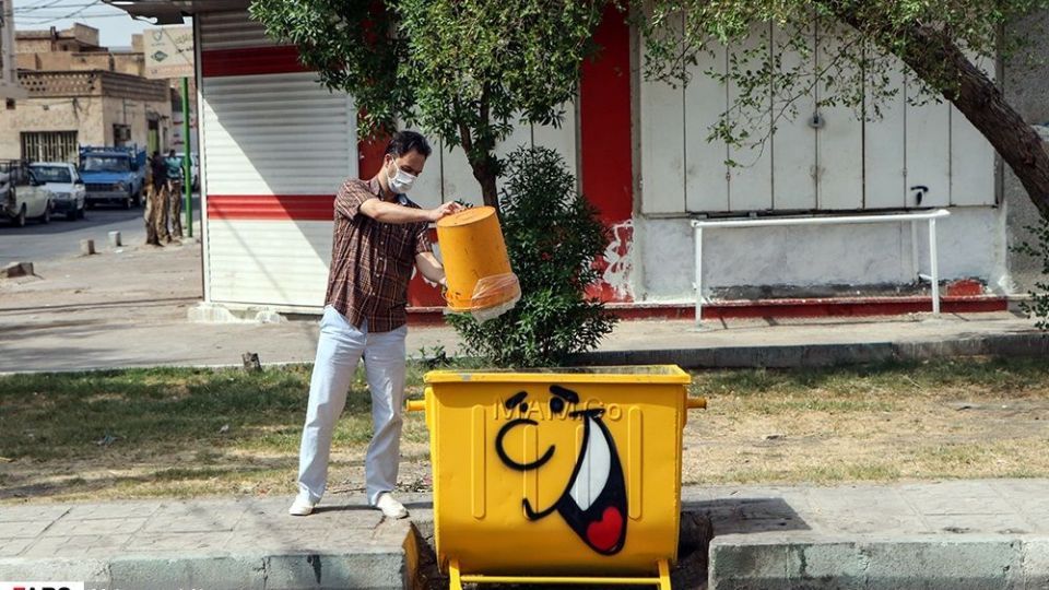 رنگ آمیزی ویژه سطل های زباله در اهواز