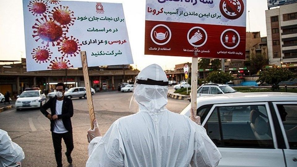  توزیع ماسک رایگان در اهواز 