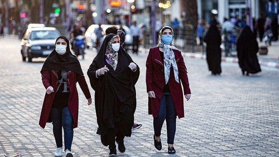  توزیع ماسک رایگان در اهواز 