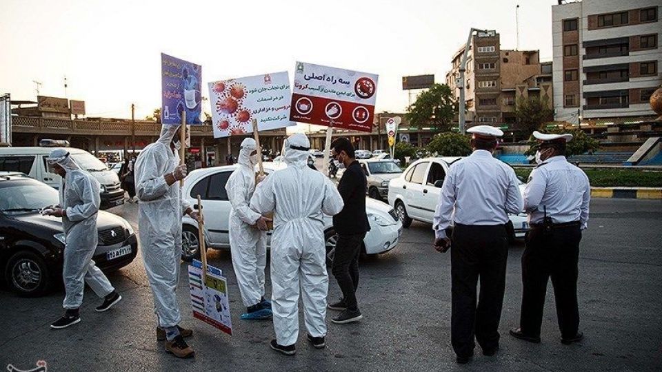  توزیع ماسک رایگان در اهواز 