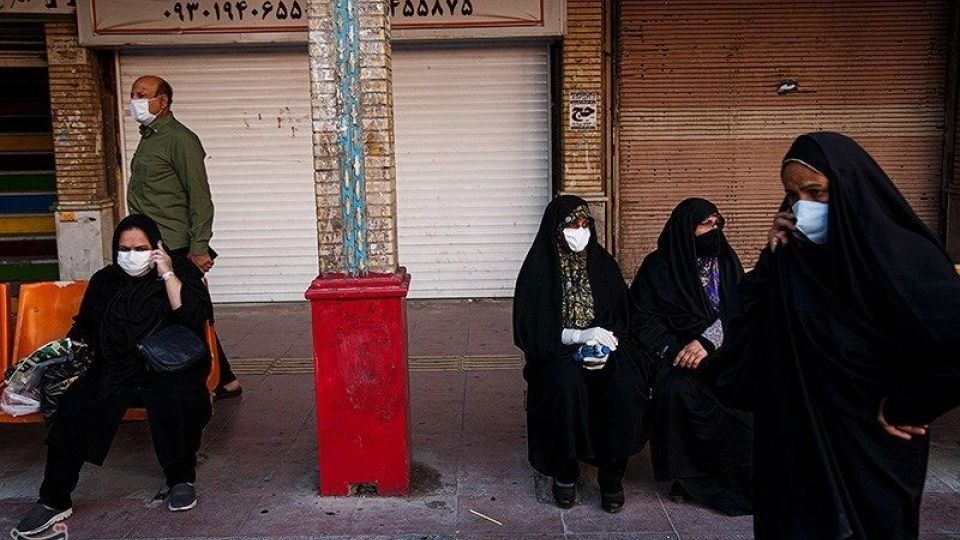  توزیع ماسک رایگان در اهواز 