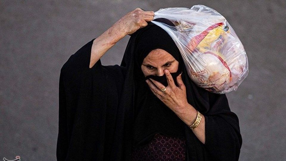  توزیع ماسک رایگان در اهواز 