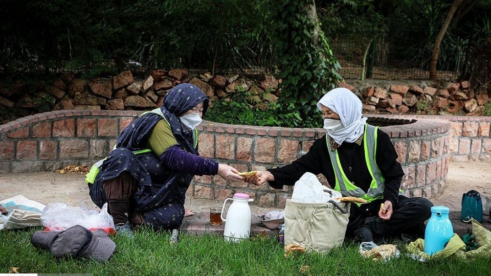 زندگی با ماسک