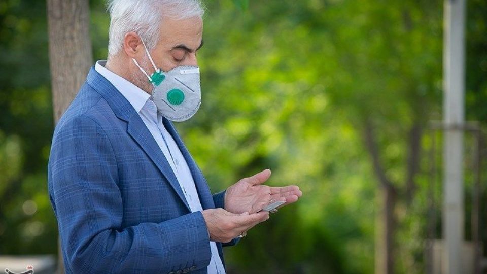  اقامه نماز عید قربان در امامزاده پنج تن لویزان