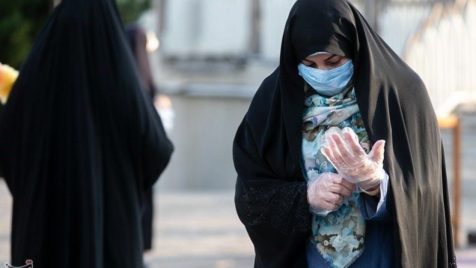  اقامه نماز عید قربان در امامزاده پنج تن لویزان