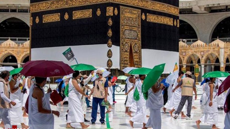 حال و هوای زائران خانه خدا