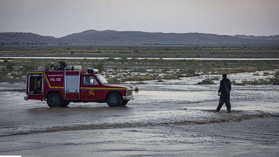 سیلاب و انسداد جاده مشهد- تهران
