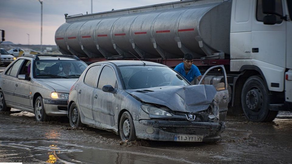 سیلاب و انسداد جاده مشهد- تهران