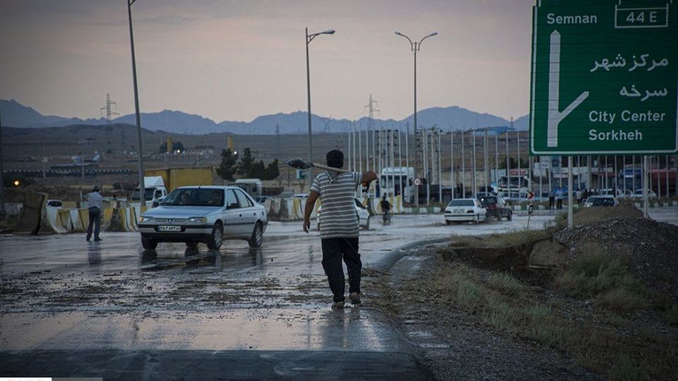 سیلاب و انسداد جاده مشهد- تهران