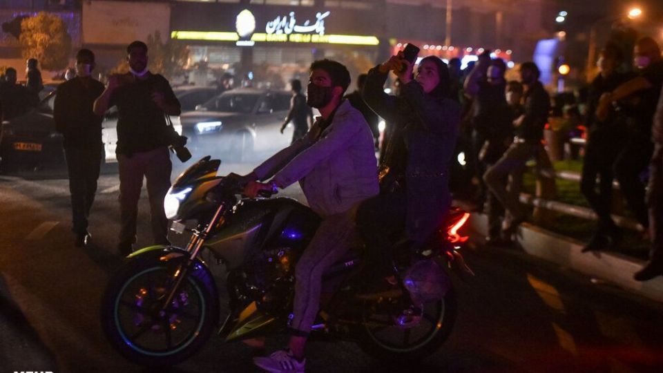 رونمایی از طرح جدید دیوارنگاره میدان ولیعصر (عج)