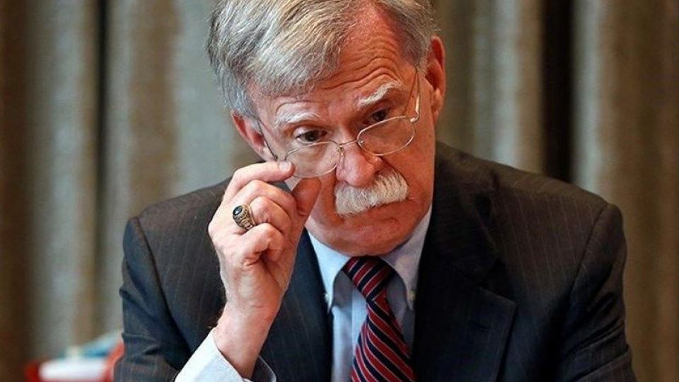 جان بولتون: دولت ترامپ با راه اندازی مکانیزم ماشه "احمق" به نظر میرسد جان بولتون: دولت ترامپ با راه اندازی مکانیزم ماشه "احمق" به نظر میرسد