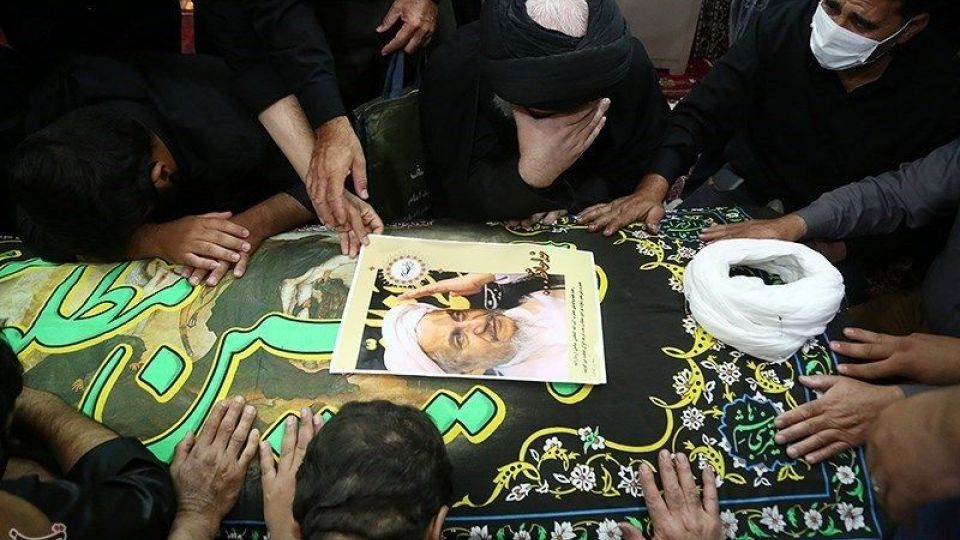 تشییع پیکر آیت‌الله صانعی در قم