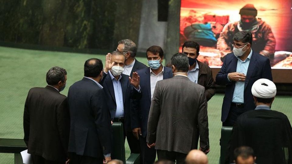 پایان بلاتکلیفی وزارت صنعت؛ «رزمحسینی» وزیر صمت شد پایان بلاتکلیفی وزارت صنعت؛ «رزمحسینی» وزیر صمت شد