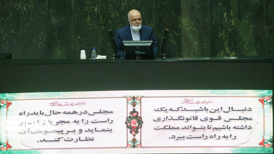 زنگنه: آنچه در پارس جنوبی انجام شده کار بیسابقهای بوده و یک ابرپروژه است زنگنه: آنچه در پارس جنوبی انجام شده کار بیسابقهای بوده و یک ابرپروژه است