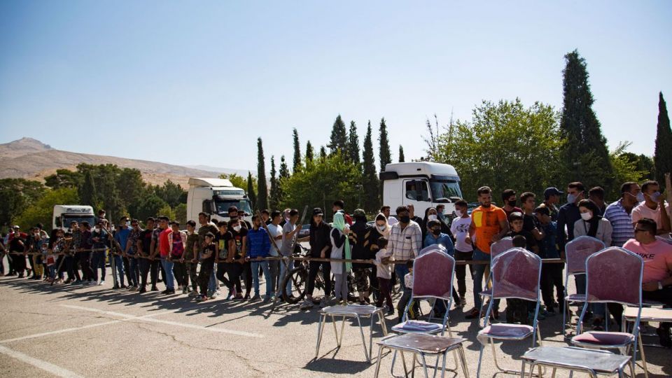 جابجایی رکورد کشیدن تریلی با فک و دندان