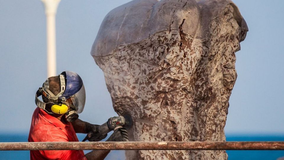 سمپوزیوم مجسمه سازی هفت سنگ کیش