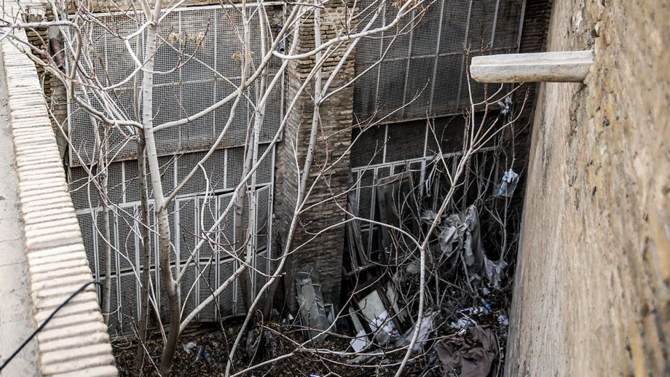 پشت پرده میدان امام اصفهان