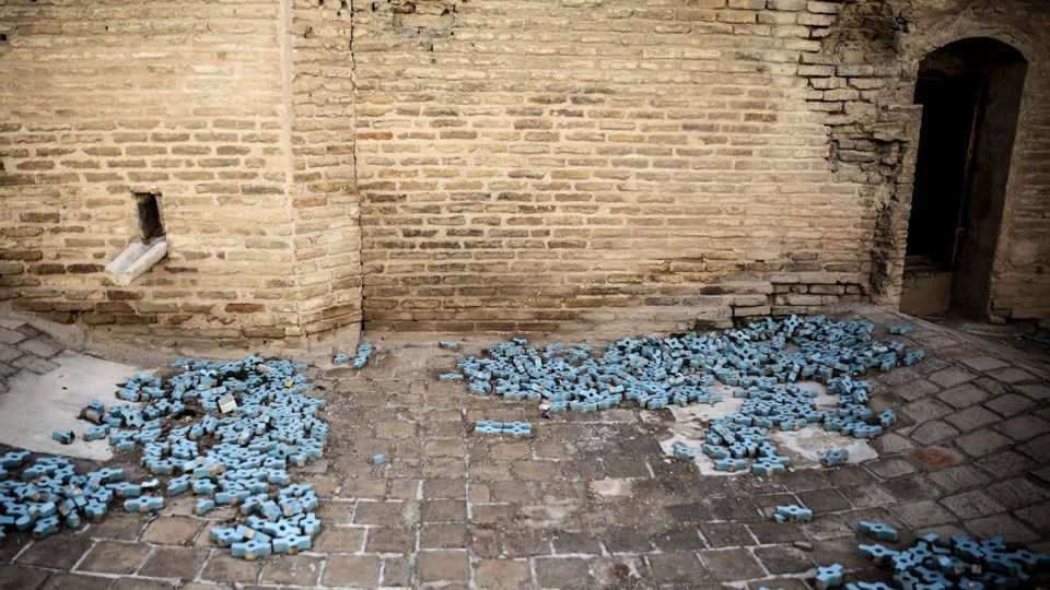 پشت پرده میدان امام اصفهان