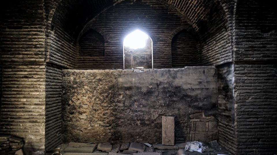 پشت پرده میدان امام اصفهان