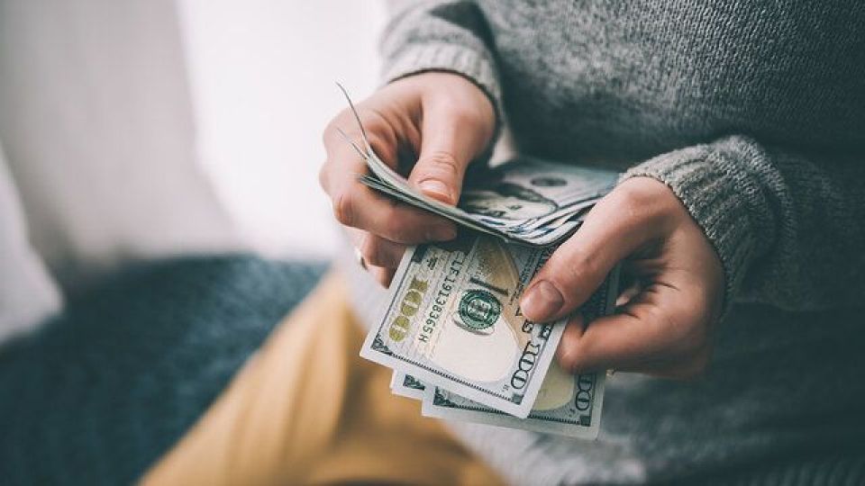 ارزش دلار کاهش یافت ارزش دلار کاهش یافت