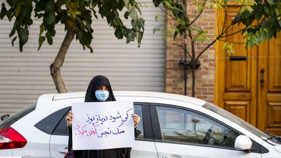 اعتراض به مکر ماکرون