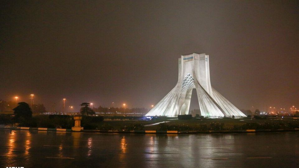 خیابان‌های تهران در اولین شب قرنطینه