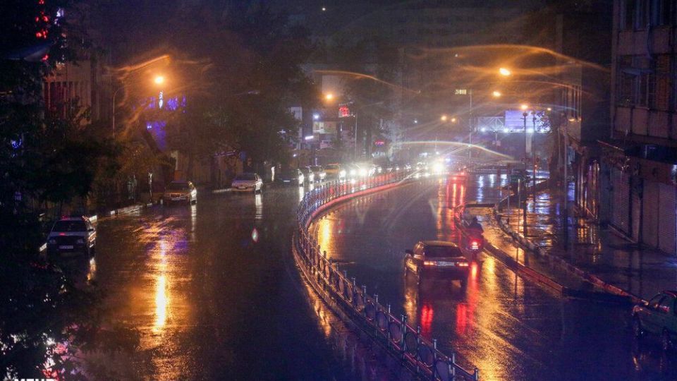 خیابان‌های تهران در اولین شب قرنطینه