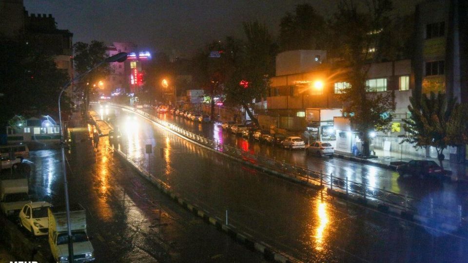 خیابان‌های تهران در اولین شب قرنطینه